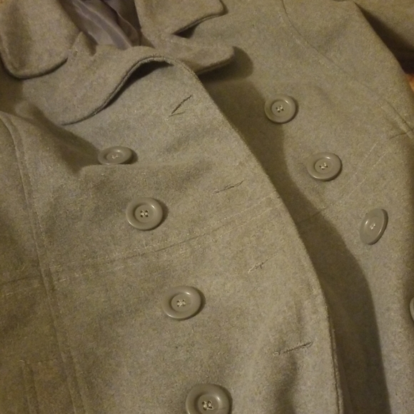 Coat - Picture 2 of 4